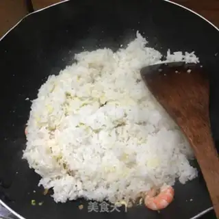 Make Shrimp rice step 8