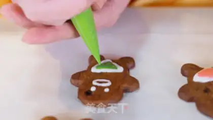 Make The gingercake man step 10