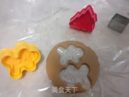 Make Gingerbread Man step 4