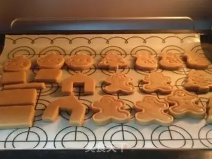Make Gingerbread Man step 5