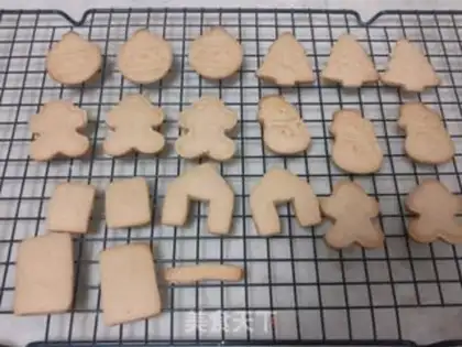 Make Gingerbread Man step 6