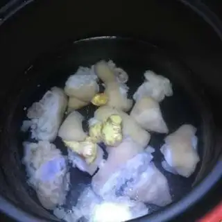 Make Pork hoof soup step 4
