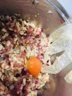 Make Spring rolls step 4