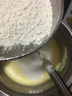 Make Cute cake roll step 3