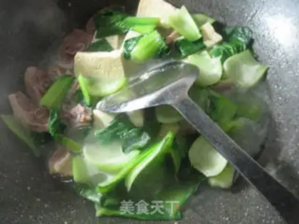 Make ♪ ♪ The chrysanthemum tofu soup ♪ step 6