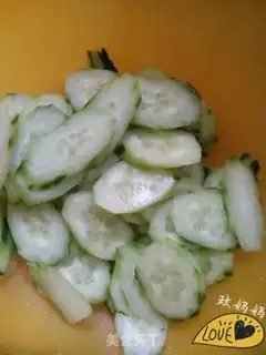 Make Piggy cucumbers step 1