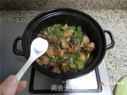 Make Spicy chicken in the casserole step 13