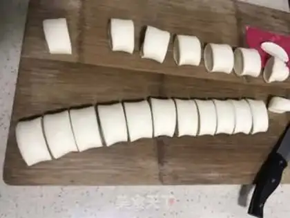 Make Slice the buns step 5