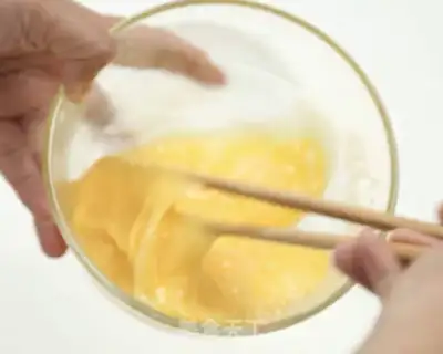 Make Egg bun step 2