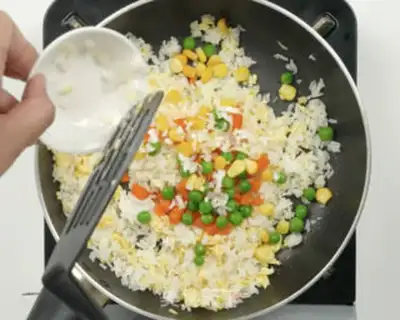 Make Egg bun step 5