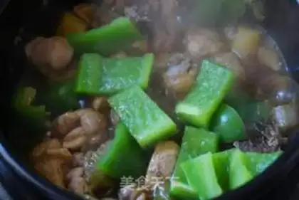 Make The stone pot makes meat on my legs step 0