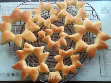 Make Christmas bread step 13