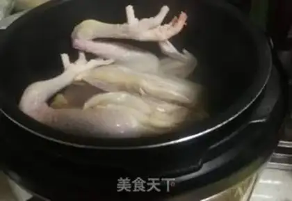 Make The chicken soup step 3
