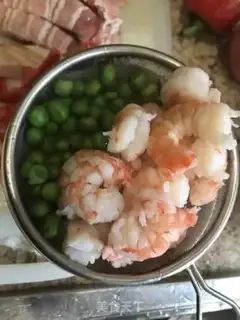 Make Shrimp bacon pizza step 2