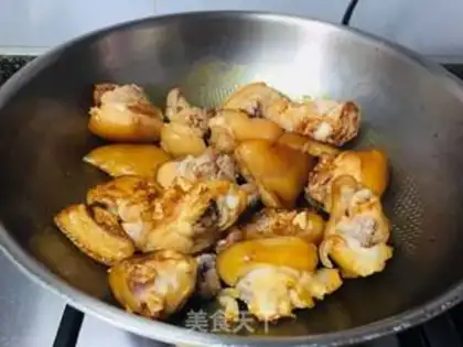 Make Five fragrance pig hoof step 4