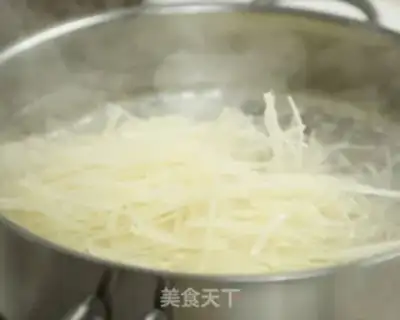 Make Spicy potatoes step 4