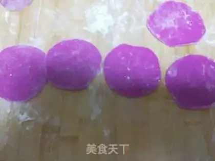 Make Simulation of rose bread step 10