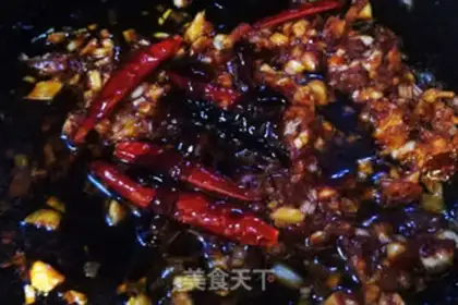 Make Spicy bean-skin gold mushroom rolls step 6