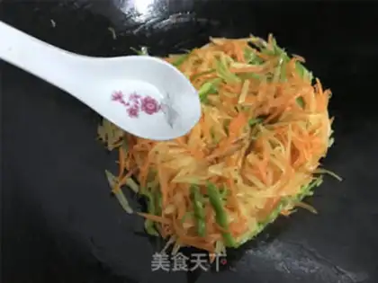 Make Cream pepper carrots with potatoes step 6