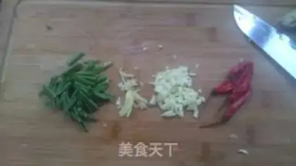 Make A cucumber-muck fan step 2
