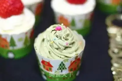 Make Butter cupcakes step 17