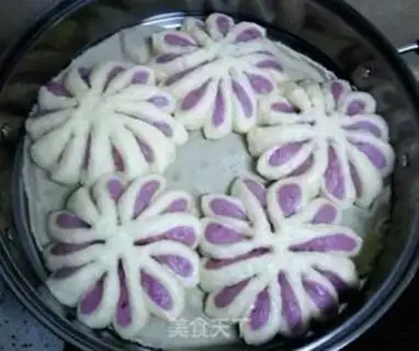 Make Potato buns step 26