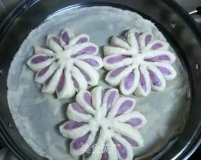 Make Potato buns step 27