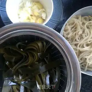 Make The bellow sea veggie pan step 1