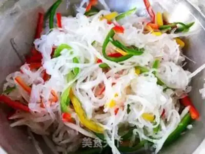 Make The white radish with pepper step 7