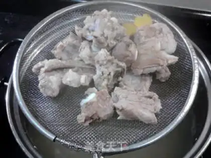 Make Horse hooves, cane, lamb chop soup step 12