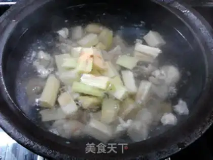 Make Horse hooves, cane, lamb chop soup step 13