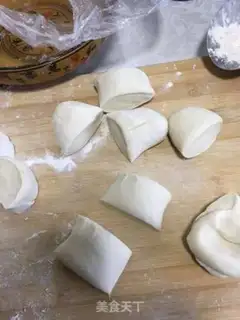 Make Garlic porridge buns step 8