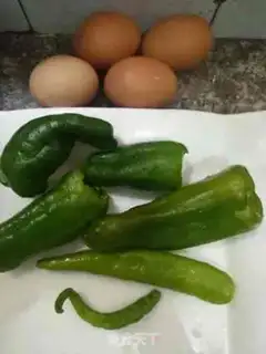 Make Pepper fried eggs step 0