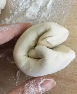 Make Garlic porridge buns step 13