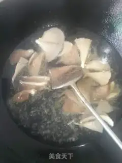 Make Plumbroom soup step 2