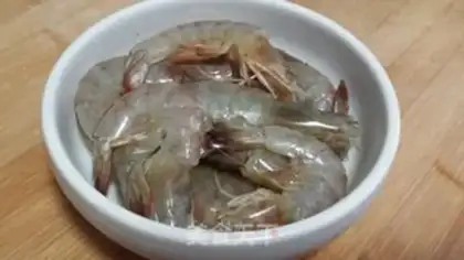 Make The shrimp eats chicken step 2