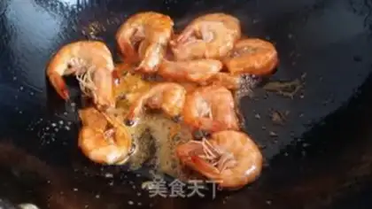 Make The shrimp eats chicken step 4