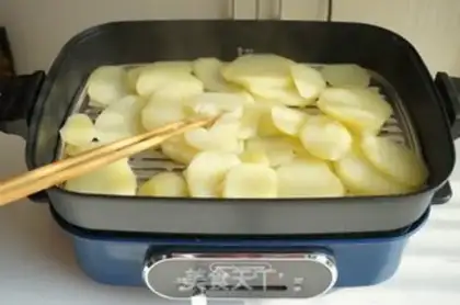 Make Fried potatoes step 2