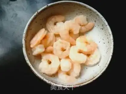 Make Shrimp doll food step 1