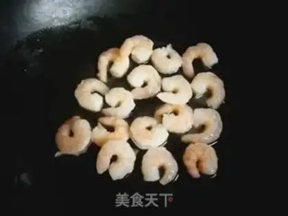 Make Shrimp doll food step 2