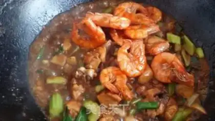 Make The shrimp eats chicken step 7