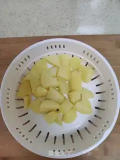 Make Gold Potato Cape step 3