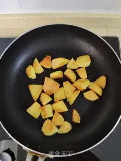 Make Gold Potato Cape step 5