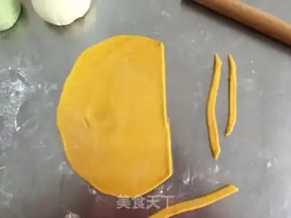 Make Three-coloured cat ears step 2