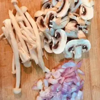 Make White cream, seafood step 1