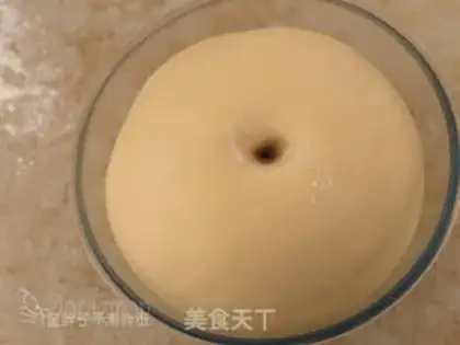 Make Seat cheese pine rolls step 3