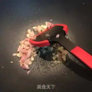 Make White cream, seafood step 3