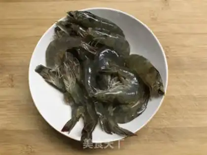 Make The spinach shrimp soup cake step 1