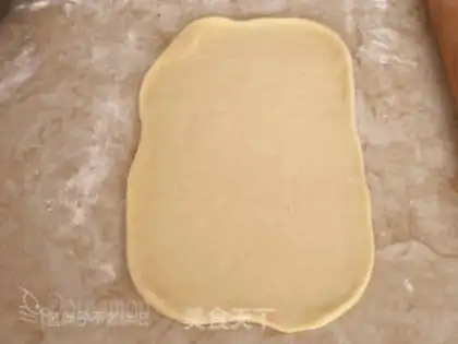 Make Seat cheese pine rolls step 5