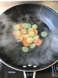 Make Fried apricot mushrooms step 3